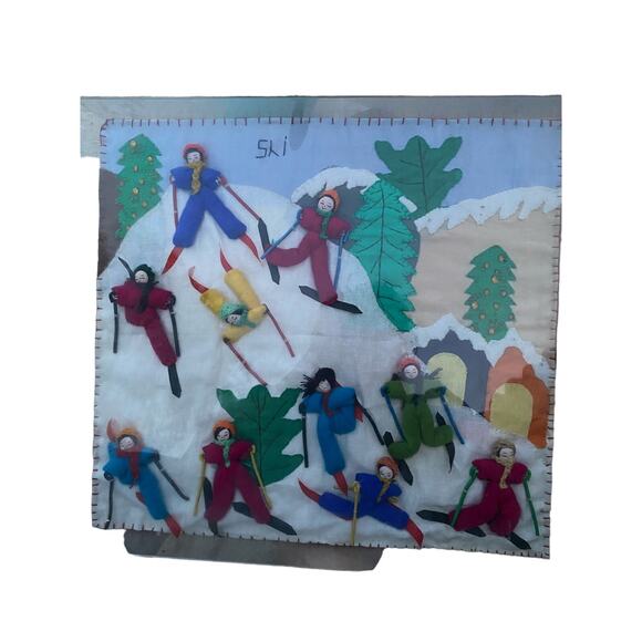 Colorful Felt wool 3D art framed winter skiers scene plexiglass box - Picture 3 of 6